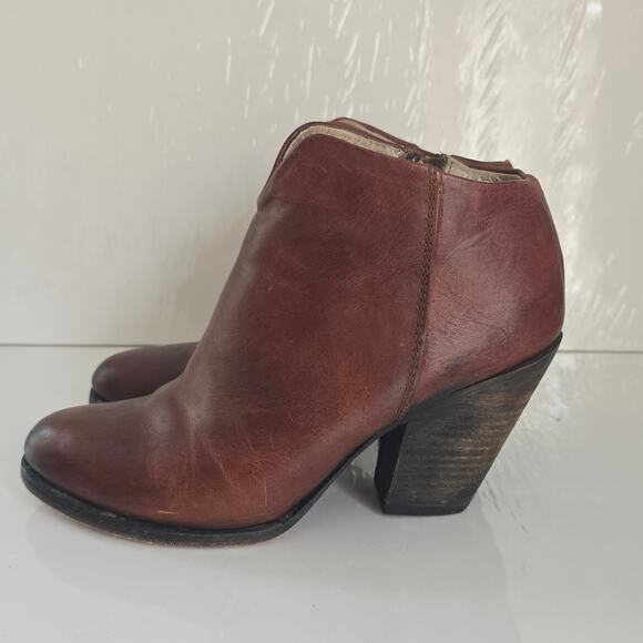 Freebird by Steven Womens 8 Detroit Brown Distressed Leather Booties Festival - Picture 5 of 15